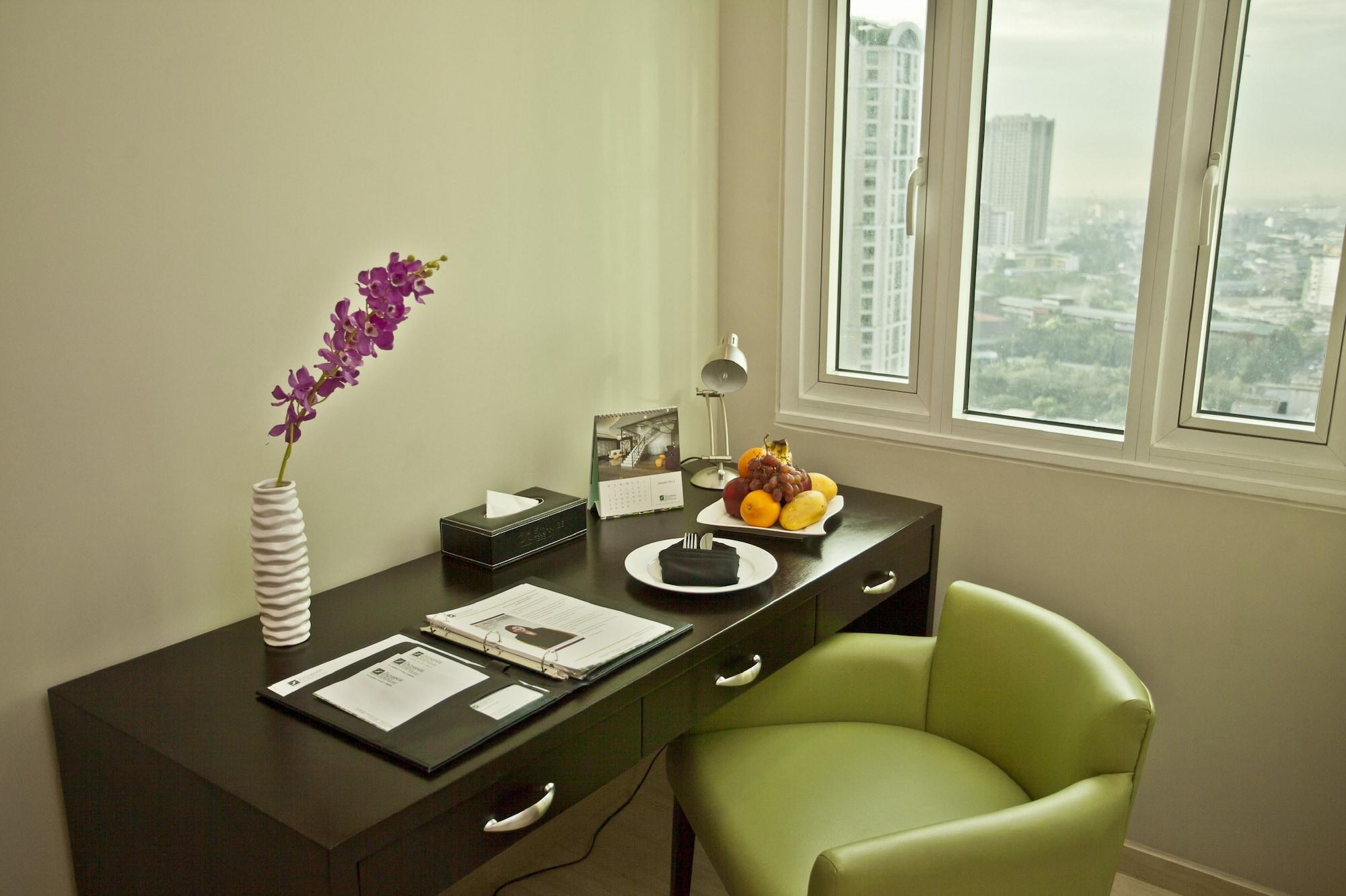 The Exchange Regency Residence Hotel Managed By Hii Pasig City Esterno foto
