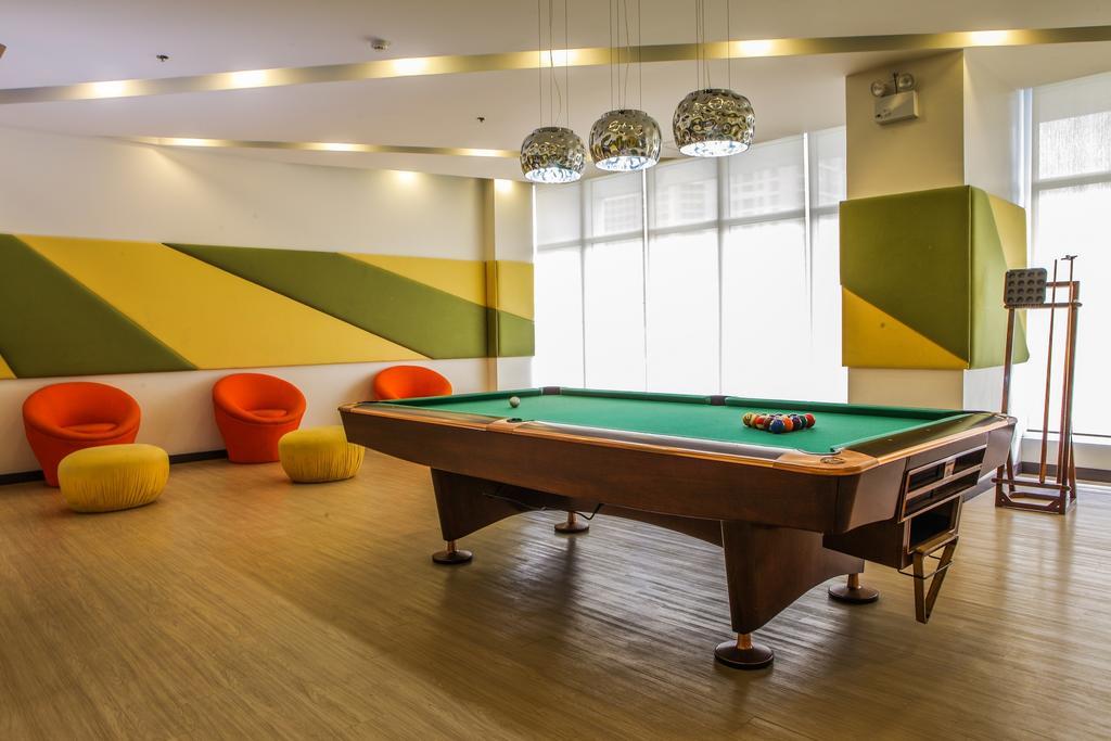 The Exchange Regency Residence Hotel Managed By Hii Pasig City Esterno foto